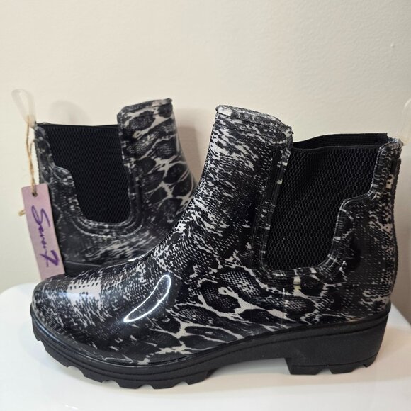 Seven7 | Black Snake Print Halifax Chelsea Rain Boots - Black and Gray - Picture 1 of 6